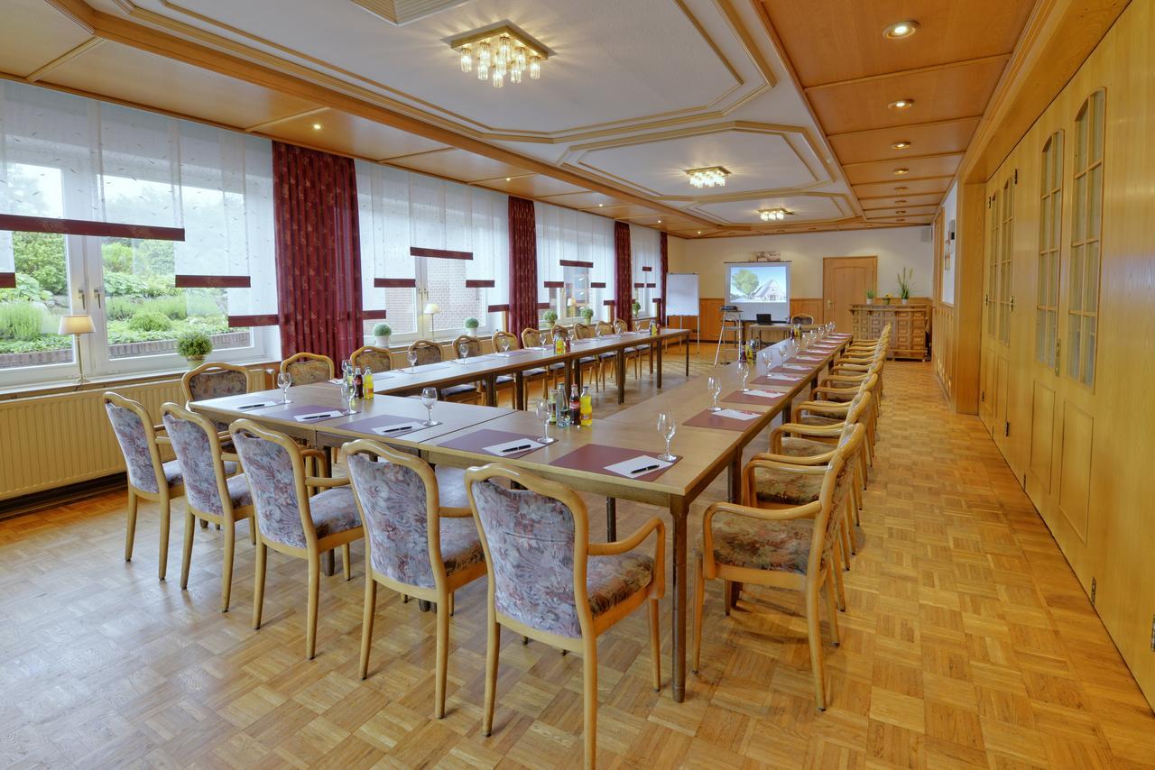 Landhotel Zur Eiche Buxtehude Exterior foto